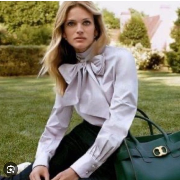 Tory Burch Tops - Tory Burch Daphne lilac Bow Blouse size 6